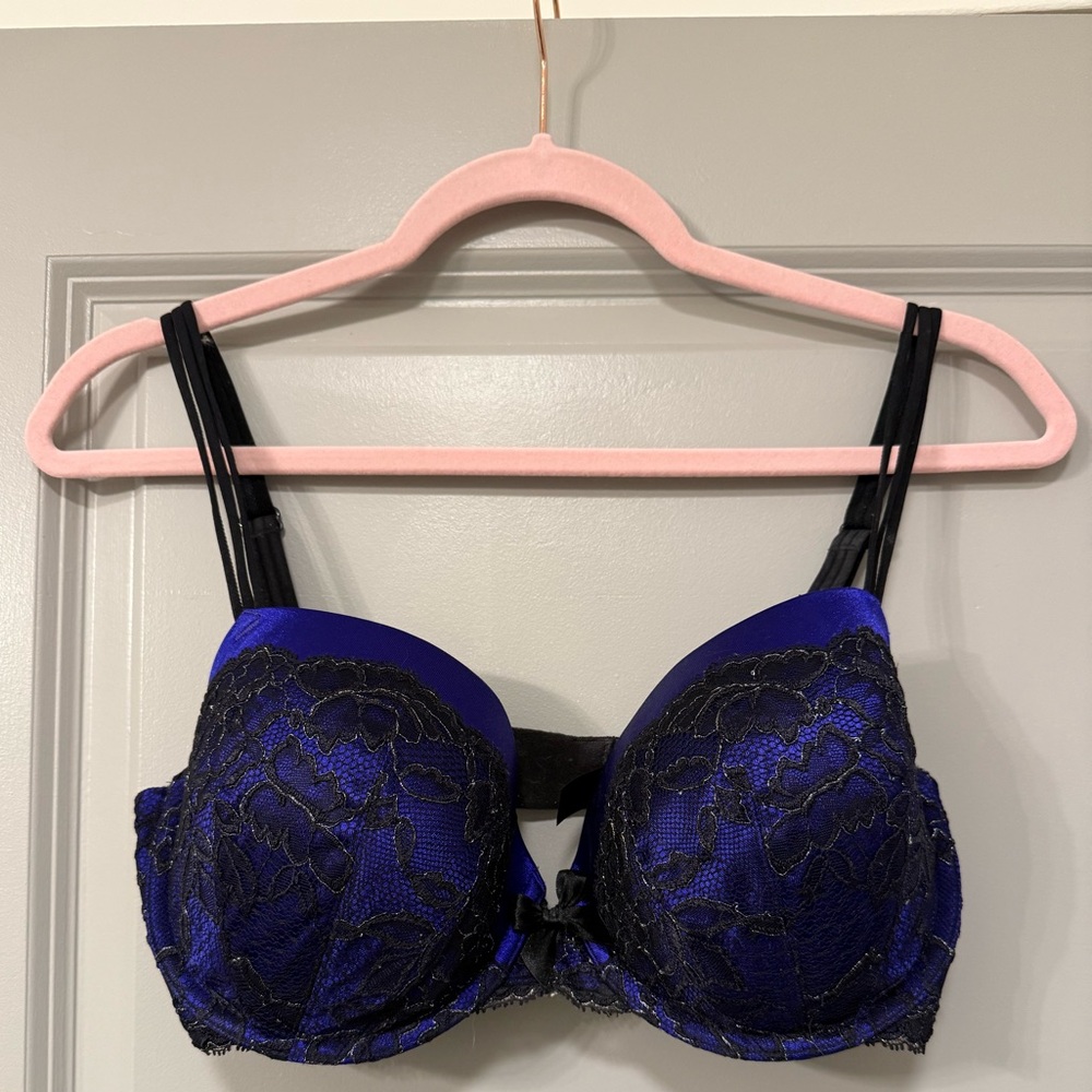 Victoria’s Secret Very Sexy Lined Demi Bra Purple & Black Lace Y2K